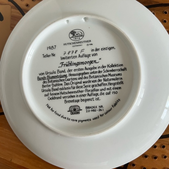 Hutschenreuther Ursula Band vintage floral numbered wall plates x2 1987 & 1988 - Picture 6 of 6